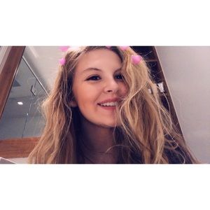 Meet your Posher, Alicia